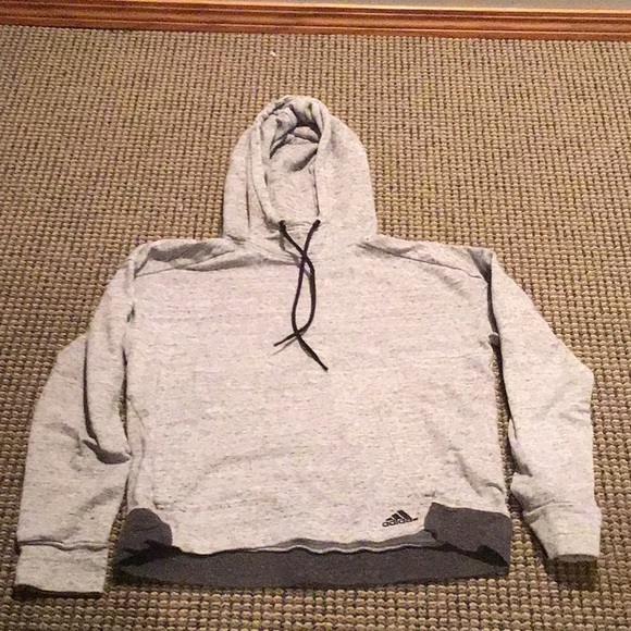 Adidas sweat shirt - Picture 1 of 1